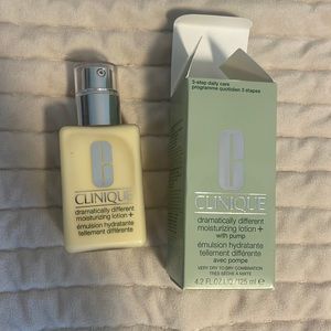 CLINIQUE dramatically different moisturizing lotion + with pump. 4.2 FL.OZ